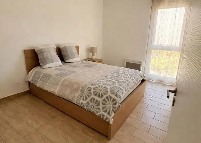 Lovely In A With A Pool!